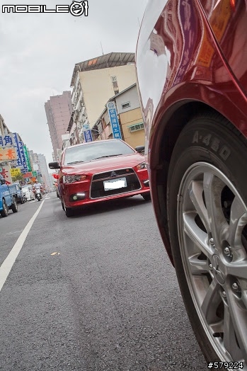 LANCER SPORTBACK 紅色鯊魚幸福禮車隊
