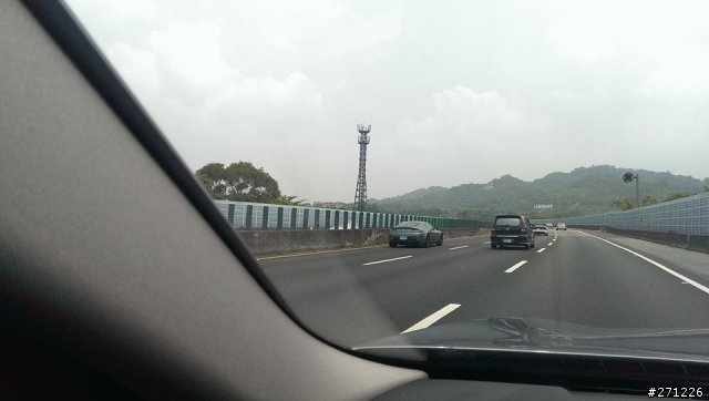 國3北上南投草屯遇到的豪華新娘車隊陣容