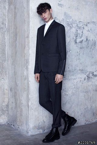 DIOR HOMME SUIT