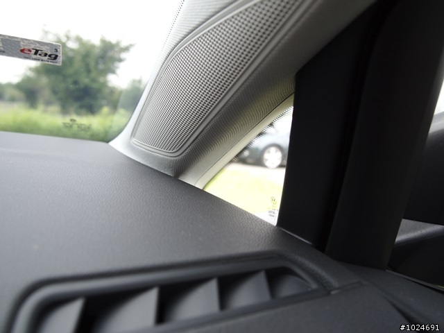 14年MK7  GOLF 1.6TDI 萊姆灰 代開箱! (附與12年MK6 1.6 TDI珍珠藍之小比較)