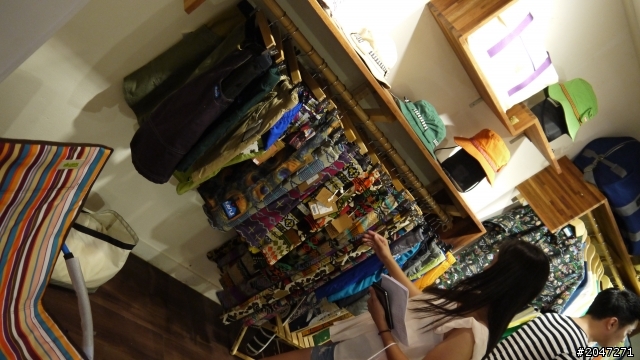 風格露營店,韓國的Hollain