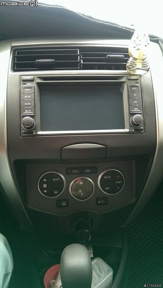 不專業開箱 All New LIVINA