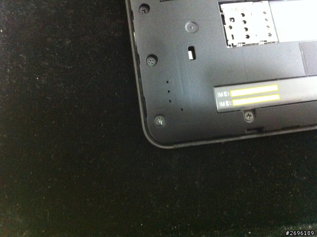 ASUS 拿整新機維修機當新機賣就算了, 連螺絲都捨不得換新!