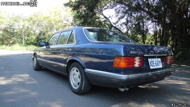 傳奇 Mercedes Benz W126 300SEL [開箱文]