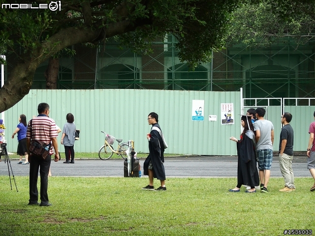 成大榕園下、成功湖畔驪歌輕輕唱