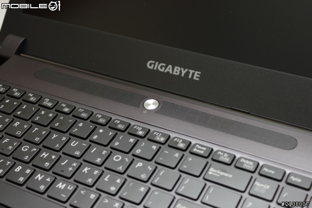 [開箱] 好像是01第一開 Gigabyte P35W-V2