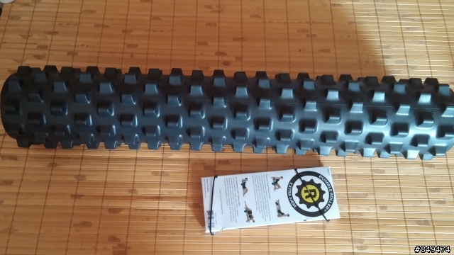 開箱文 RUMBLE ROLLER 狼牙棒 深層按壓放鬆滾輪