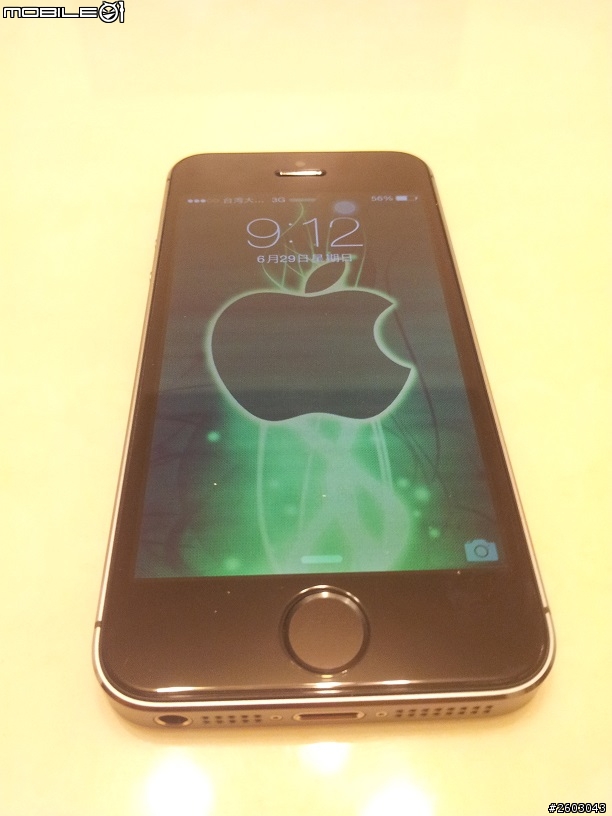 現在買iPhone 5s有點矛盾因為6快出來了~但質感太好了所以就先買了