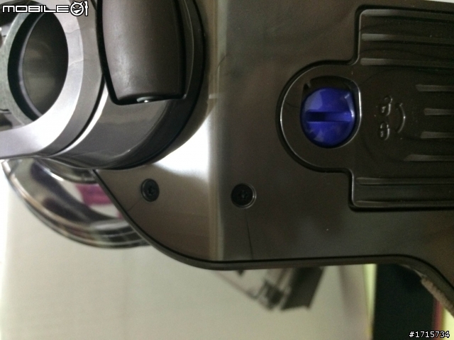 Dyson DC63桃紅色 龜裂痕??