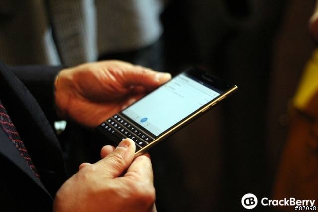 Q20(Classic)/ Q30(Passport) 現身