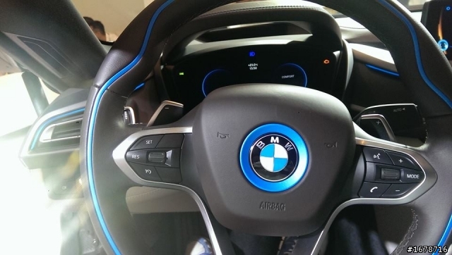 i8  發表會