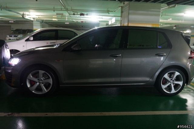 [女王熱血通勤車]Golf 7 GTI萊姆灰