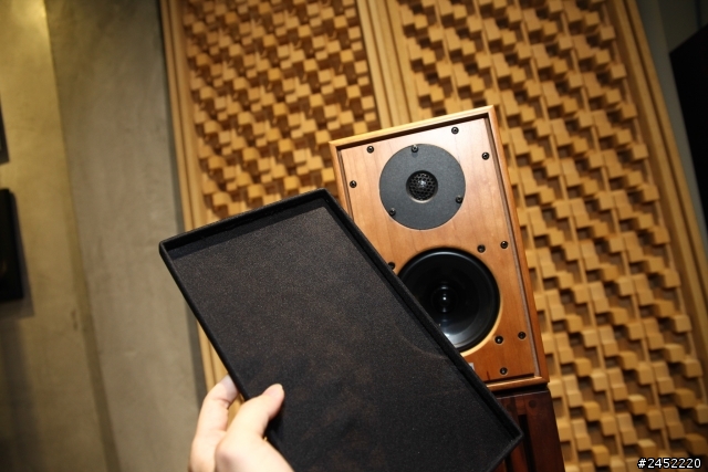 來自英國的 Harbeth M20.1 書架喇叭 開箱文