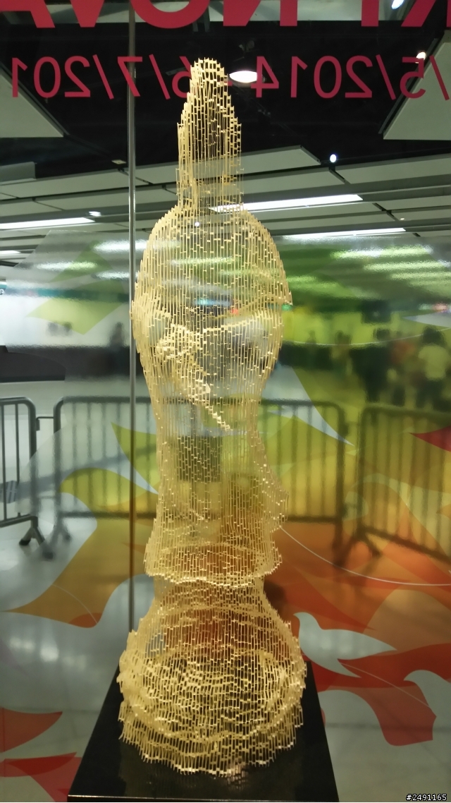 SH-04f 黑色 小評測