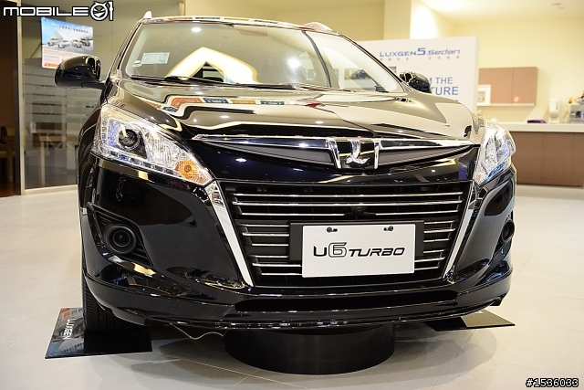 白色我朋友的M7 Turbo、白色我的MPV，一樣愛的最大分母！