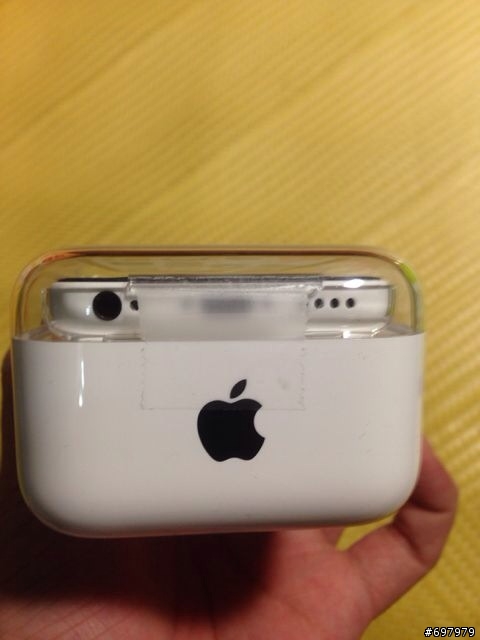 IPHONE 5c這樣包裝正常嗎？