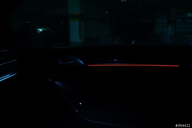 [女王熱血通勤車]Golf 7 GTI萊姆灰