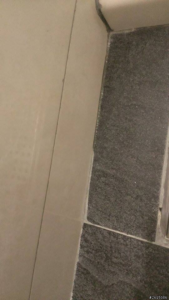 救命阿,浴室磁磚滲水