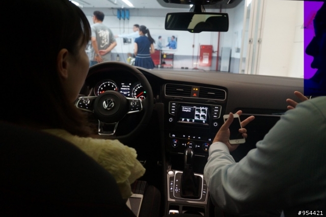 [女王熱血通勤車]Golf 7 GTI萊姆灰