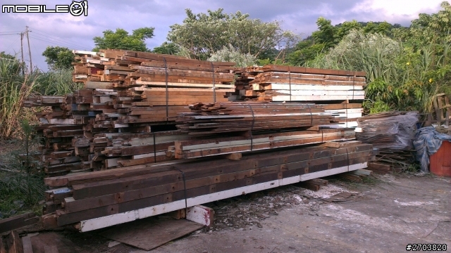 花蓮市 溝上人家 溝仔尾 拆除整理完畢的臺灣檜木材料