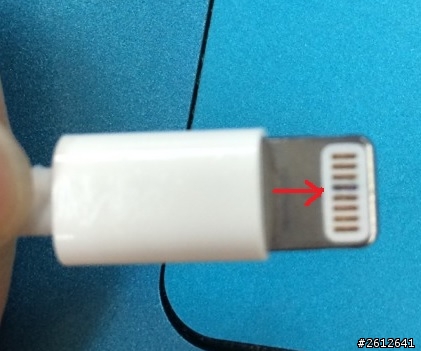 請問IPHONE-5S 傳輸線受潮無法更換疑問