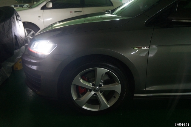 [女王熱血通勤車]Golf 7 GTI萊姆灰
