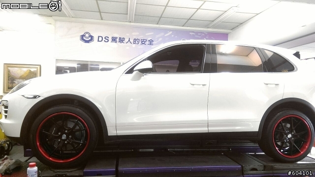 保持捷CAYENNE 21吋三片式鍛造鋁圈開箱(實車照)