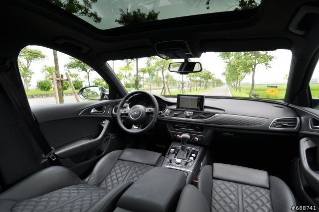 [開箱]A6 Avant 2.0T S-Line 內外套件