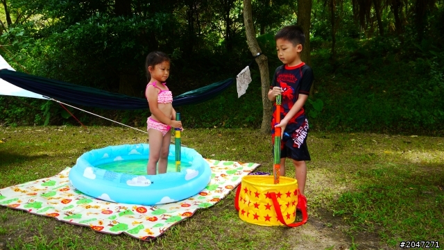 跟著彩虹一起下廚吧@偶們在驛品香露營區