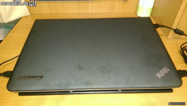 Lenovo E540上蓋會留痕跡