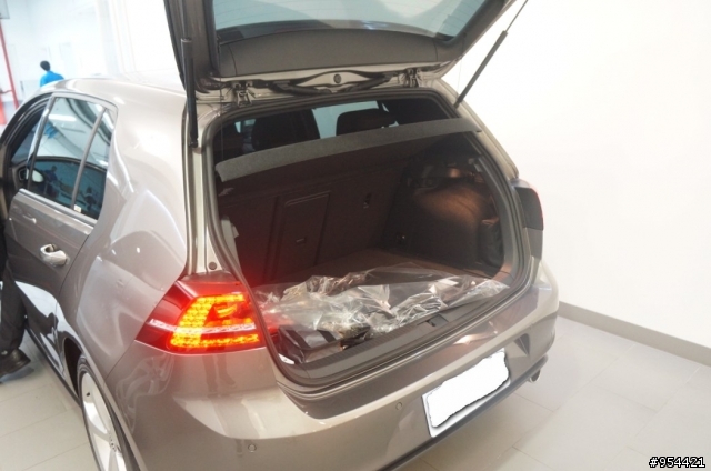 [女王熱血通勤車]Golf 7 GTI萊姆灰