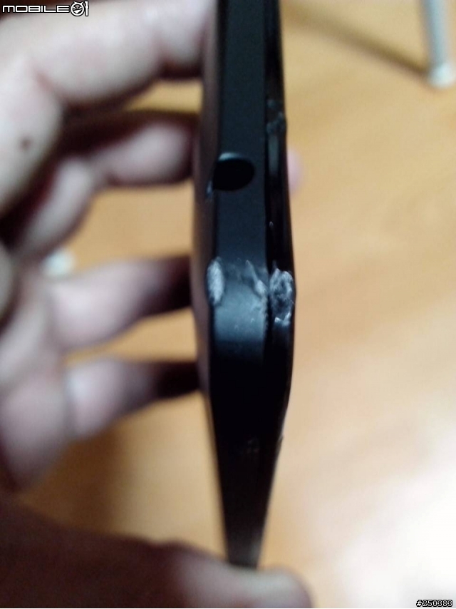 Zenfone 6 摔落六米試驗