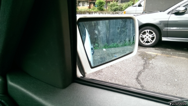 w202後照鏡卡榫斷光了