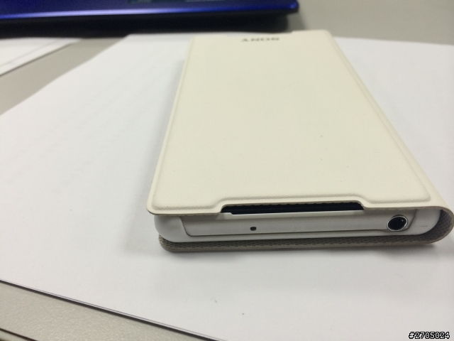 Sony Z2(白)簡易開箱文與五倍衝擊吸收-犀牛盾(Rhino Shield)
