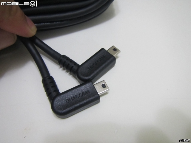 [新機測試]Garmin GDR45D 廣角前後雙鏡頭行車記錄器
