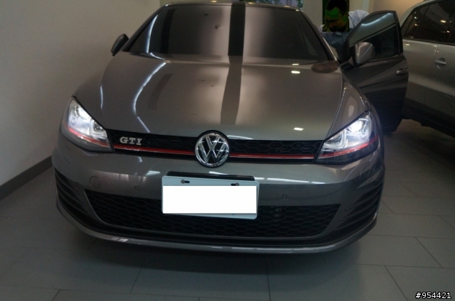 [女王熱血通勤車]Golf 7 GTI萊姆灰