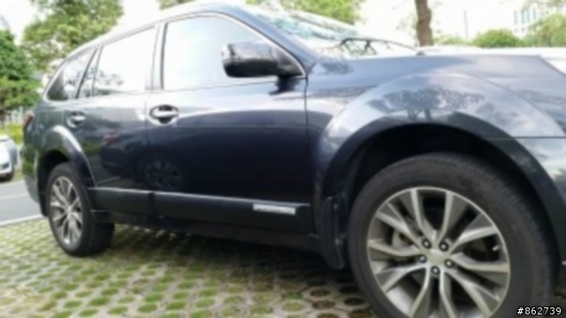 outback美版車門下護板及LED尾燈和HUD抬頭顯示器
