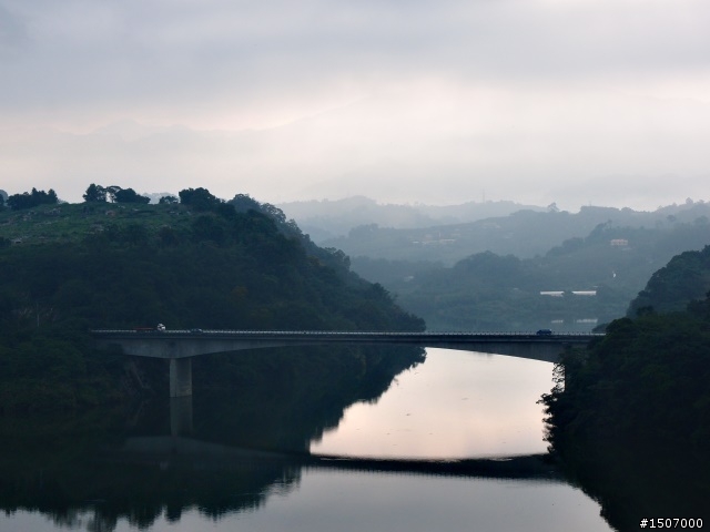 苗栗 仙山靈洞宮