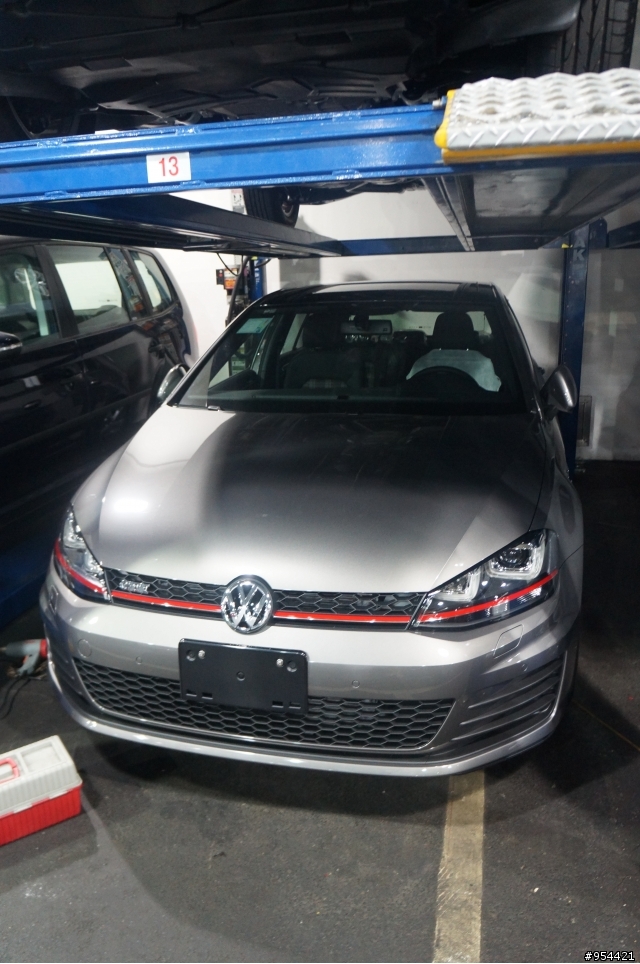 [女王熱血通勤車]Golf 7 GTI萊姆灰