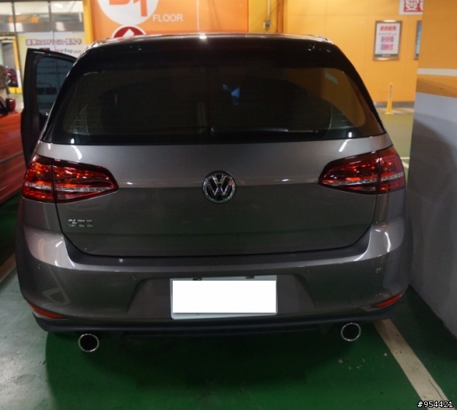 [女王熱血通勤車]Golf 7 GTI萊姆灰