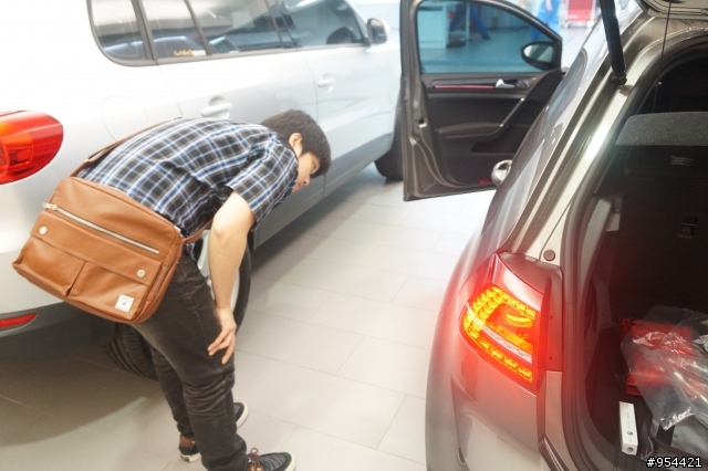 [女王熱血通勤車]Golf 7 GTI萊姆灰