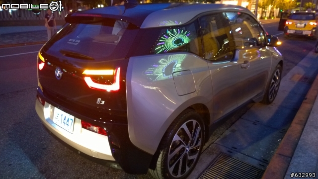 6/11晚間於美麗華遇到BMW I3 試牌車