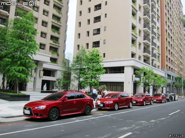 LANCER SPORTBACK 紅色鯊魚幸福禮車隊