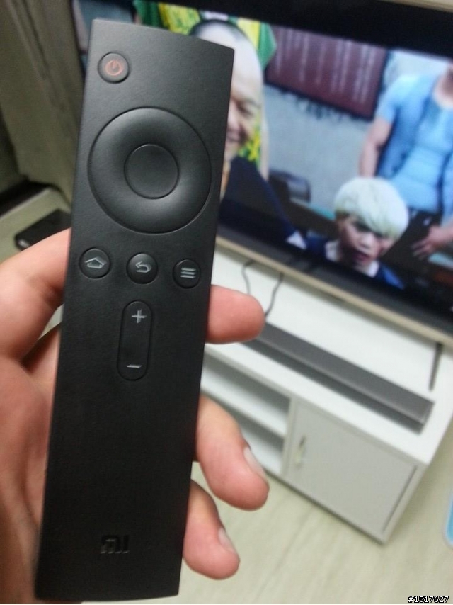 買了一台小米電視2 簡單開箱一下 順便問一下 有沒有人推薦好用的軟體可以安裝啊?