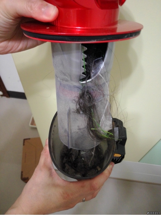 DYSON DC26和風靡日本的旋風管家【三菱電機氣旋式吸塵器】使用心得-參加三菱電機試用活動分享