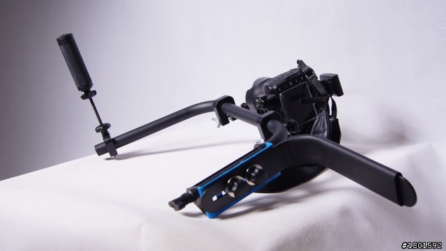 [開箱]JBCAM MF-22多功能影像穩定器