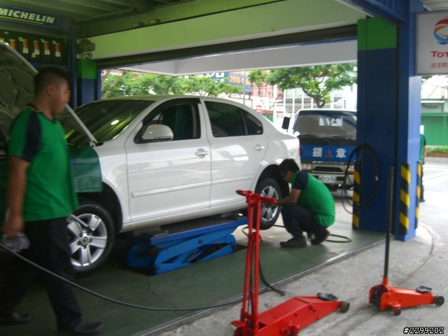 更換米其林Energy Saver+分享(SKODA OCAVIA 1.2TSI SEDEN)