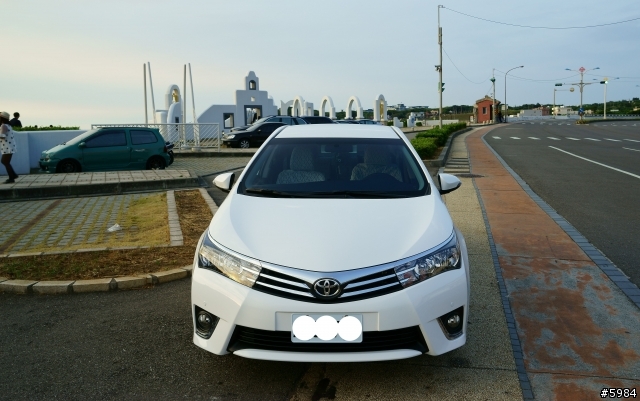 (開箱)前幾天交車的11代ALTIS經典白
