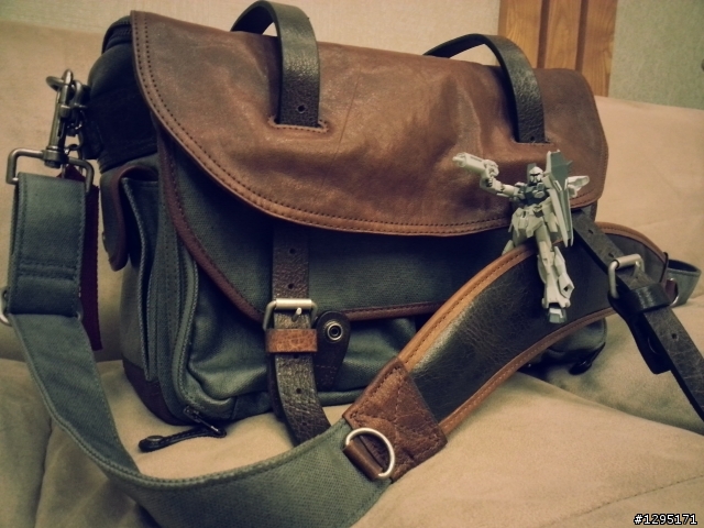 ONA The Bowery 全皮還是帆布