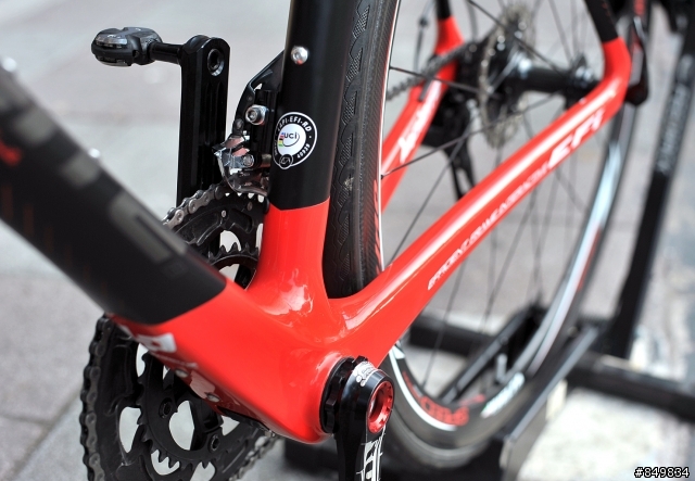 LaPierre -XELIUSLaPierre -XELIUS 一級碳纖維公路車完工